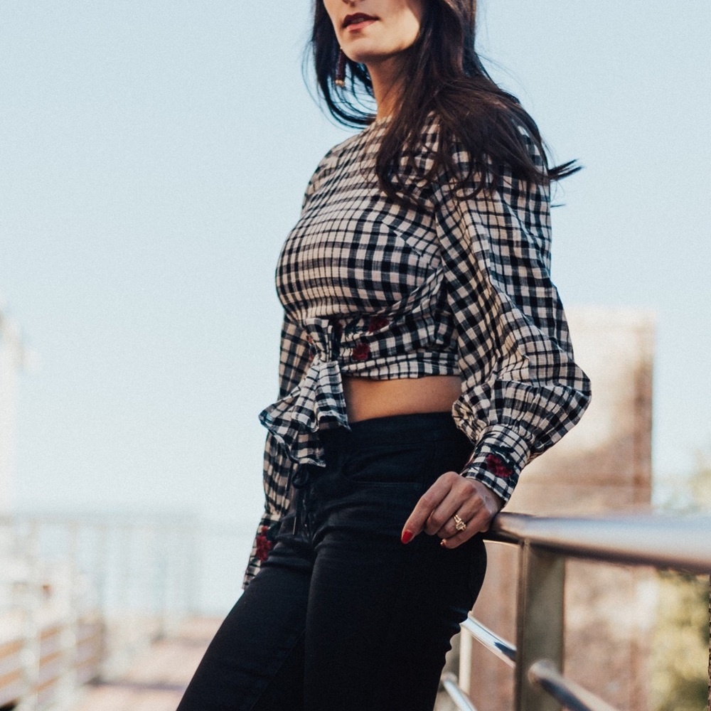 Tularosa Gingham & Rose Bell Sleeve Crop REVOLVE - Picture 3 of 7